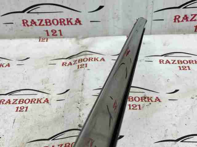 Молдинг передніх лівих дверей 72450TXMA01 HONDA