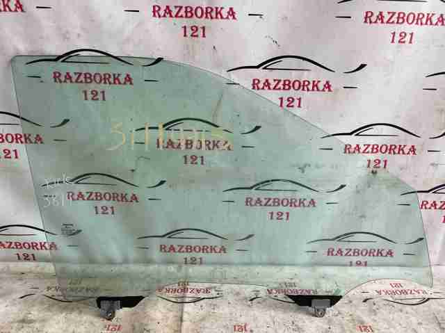 Скло пасажирських дверей 803005RL0A NISSAN