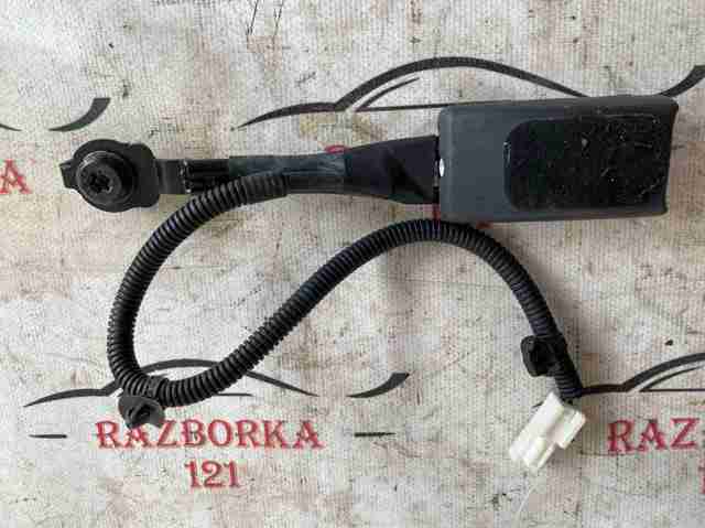 Важіль фіксатора ременя безпеки передній 88830G5100WK HYUNDAI
