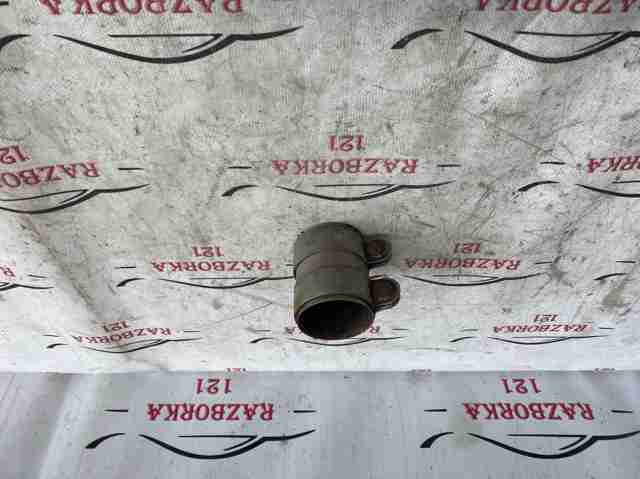 Кронштейн/хомут глушника, передній 8W0253141A VAG