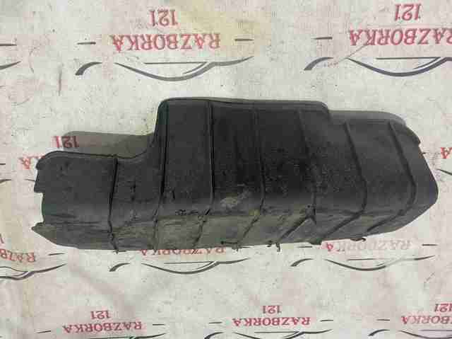 Захист заднього нижнього важеля 8W0505415D VAG