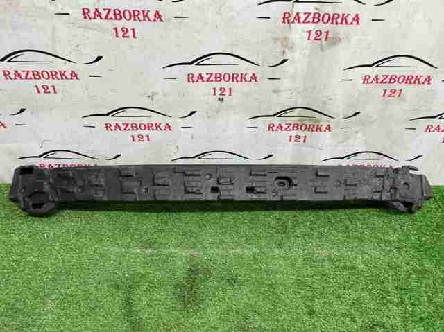 Абсорбер бампера переднього 8W0807550AJ VAG