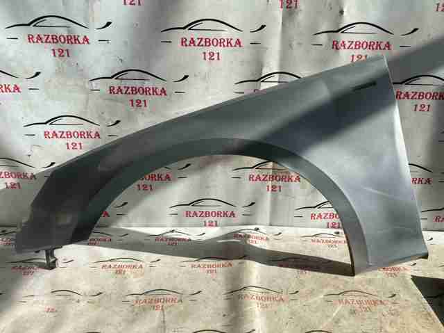 Переднє праве крило 8W0821106A VAG