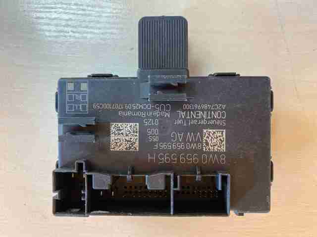 Блок комфорту задніх дверей 8W0959595H VAG