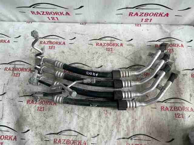Шланг кондиціонера, від радіатора до випарника 8W1816740 VAG