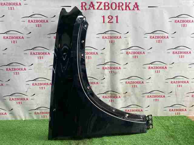 Переднє праве крило A1678802400 MERCEDES