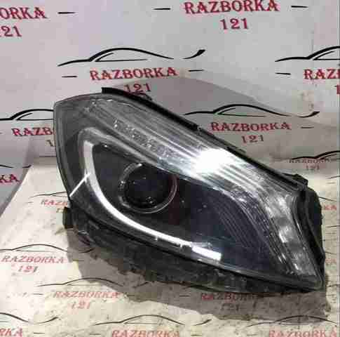 Фара основна права A1768202861 MERCEDES
