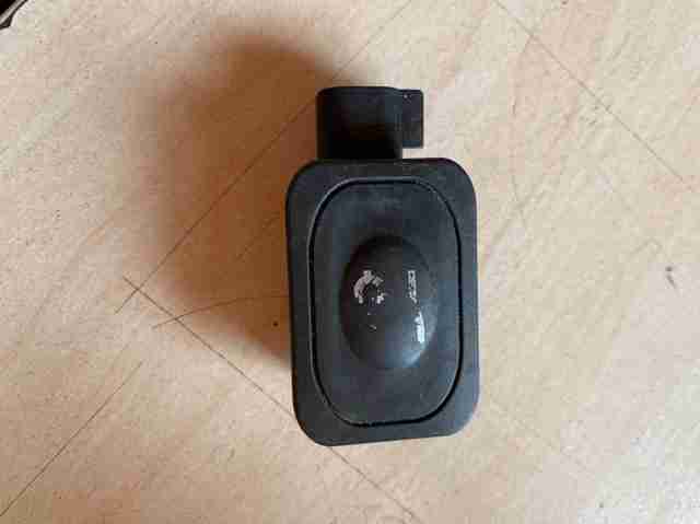 Кнопка приводу замка задніх 3/5 дверей (ляди) BB5T14K147BA FORD
