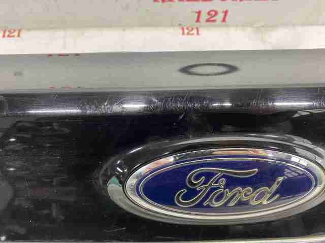 Накладка на багажник KT4Z5843401A FORD