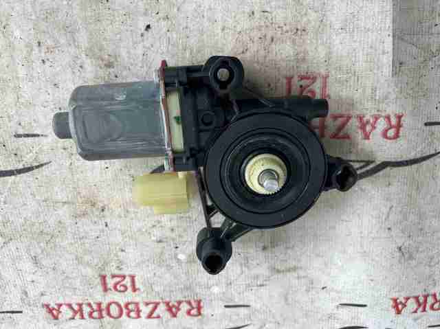 Мотор склопідйомника водійських дверей LJ6Z9923395A FORD