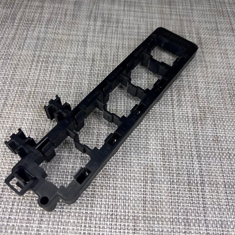 Коробка запобіжників 1K2937503A VAG