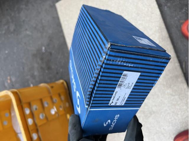 Кріплення переднього амортизатора 802186 SACHS