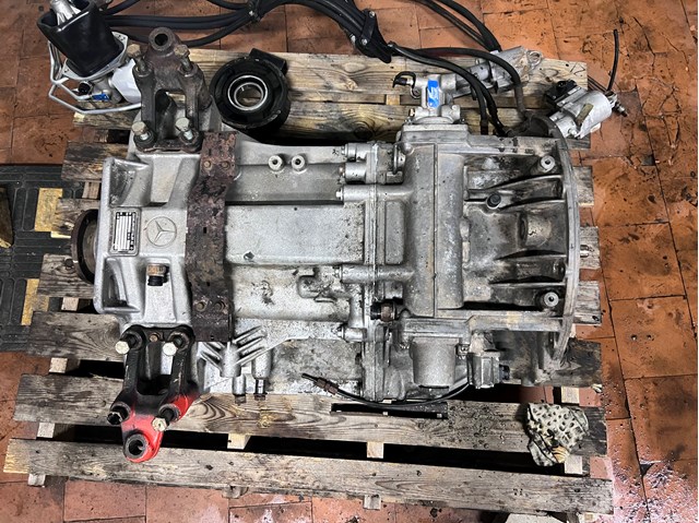 Механічна трансмісія A0012603600 MERCEDES