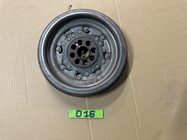 Демпферний маховик 06K105266A VAG