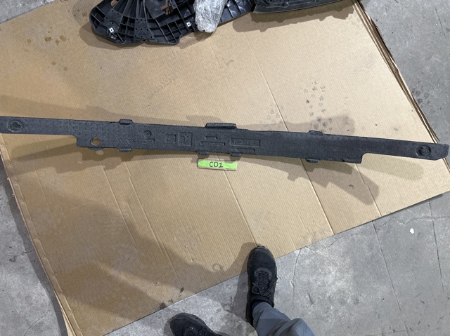 Абсорбер бампера переднього 110466900F Tesla Model