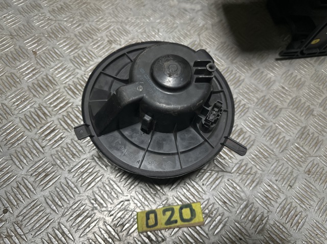 Електромотор пічки 1K1819015A VAG