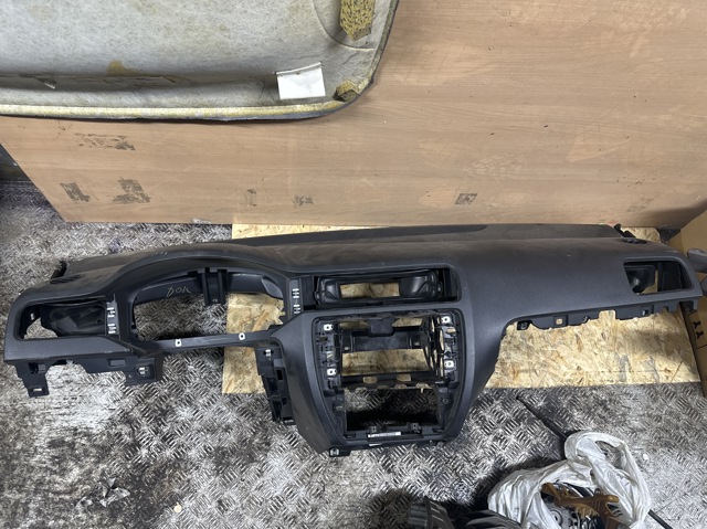 Приладова панель 5C7857001B VAG