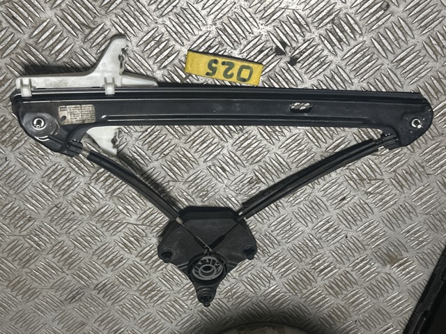Склопідйомник задніх лівих дверей 5GM839461A VAG