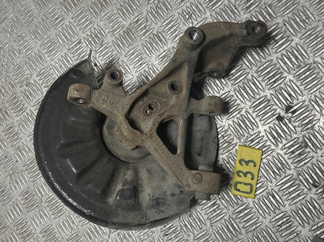 Цапфа ліва 5QM505435 VAG