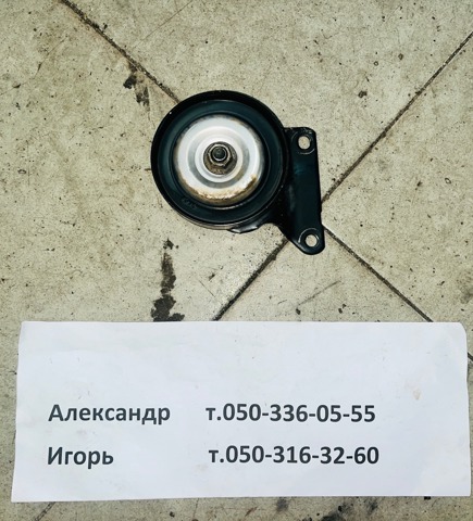 Ролик натяжителя ременя агрегатів 11925AX010 NISSAN