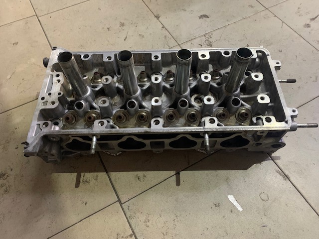 Головка блоку в зборі c распредвалами 12100RBB000 HONDA