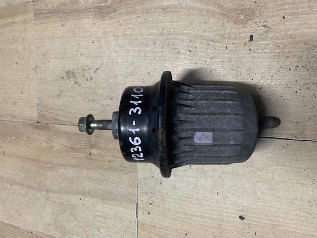 Подушка (опора) двигуна, передня 1236131100 TOYOTA