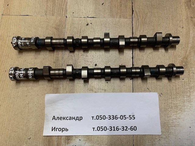 Шток двигуна, впускний 130015M306 NISSAN