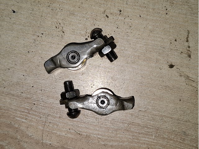 Коромисло клапана, рокер Toyota Yaris