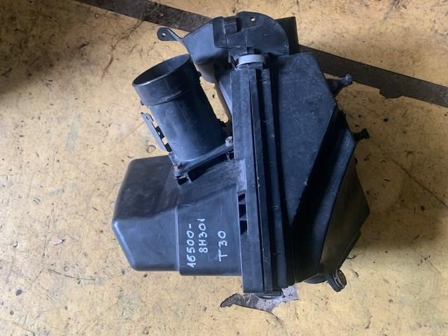 Коробка фільтра 165008H301 NISSAN