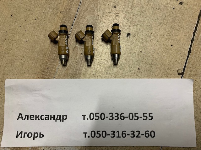 Форсунка дизельна в зборі, розпилювач + тримач 16611AA680 SUBARU