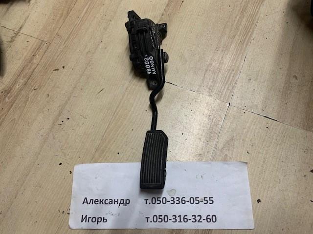 Педаль газу (акселератора) 18002AU400 NISSAN
