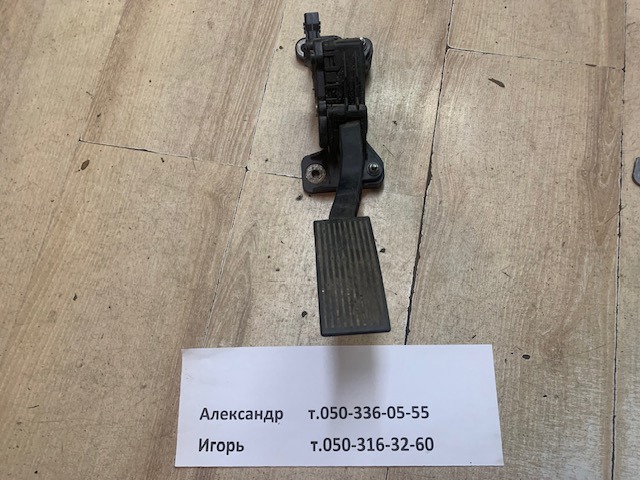 Педаль газу (акселератора) 18002EB400 NISSAN