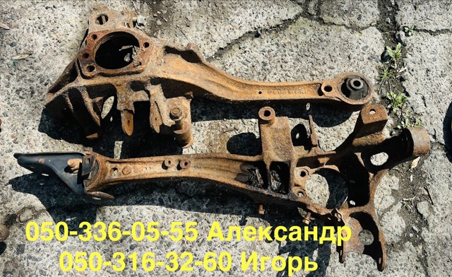 Цапфа - поворотний кулак задній, лівий 20252AG010 SUBARU