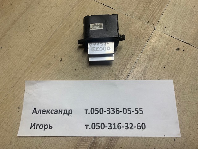 Резистор обігрівача 271515Z000 NISSAN
