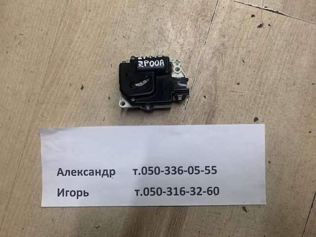 Привід системи автоматичного управління обігрівачем 27443ZP00A NISSAN