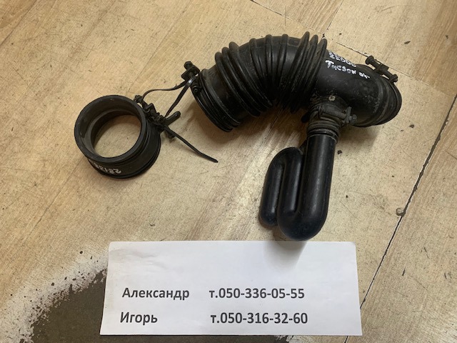 Патрубок повітряний, вихід повітряного фільтра 281392E000 HYUNDAI