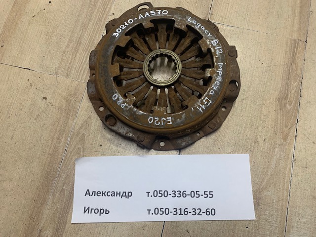 Корзина зчеплення 30210AA570 SUBARU