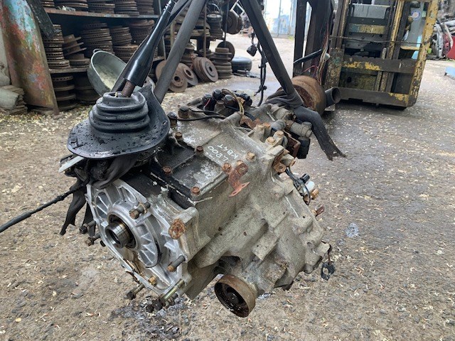 Роздавальна коробка 3242A027 MITSUBISHI