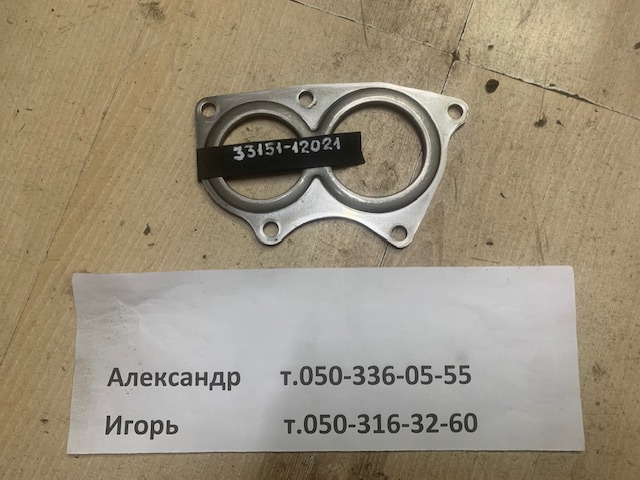 Корпус підшипника диференціала 3315112021 TOYOTA