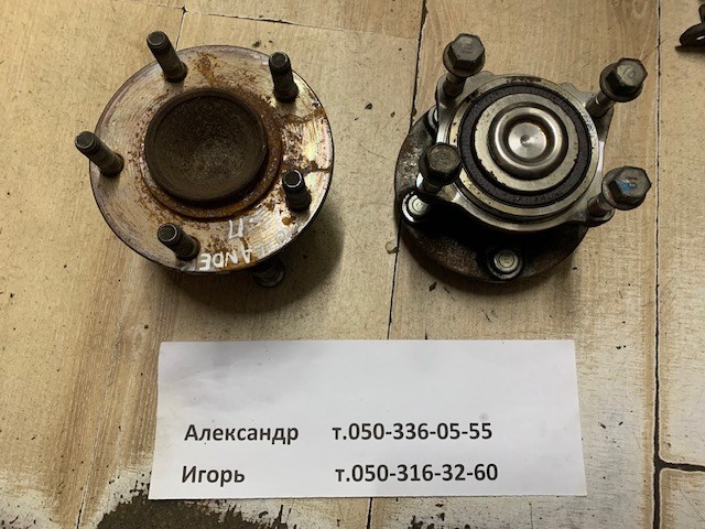 Маточина задня 3785A018 MITSUBISHI