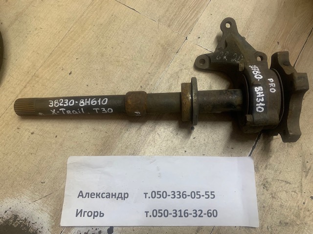 Вал приводу проміжний 382308H610 NISSAN