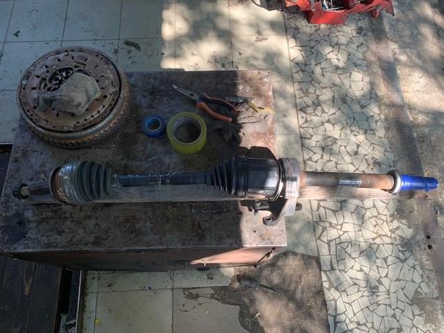 Привід передній правий 4341042160 TOYOTA