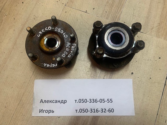 Маточина переднього колеса 4355028010 TOYOTA