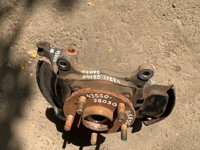 Маточина переднього колеса 4355028030 TOYOTA