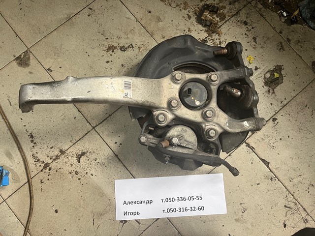 Маточина (передня) 4356030010 TOYOTA