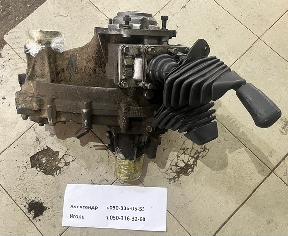 Роздавальна коробка 47300M1201 HYUNDAI