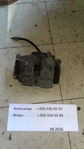 Супорт гальмівний, передній, правий 4773026122 TOYOTA