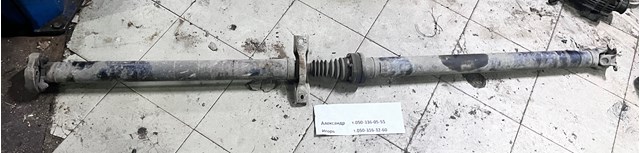 Вал карданний основний заднього моста 493002B500 HYUNDAI