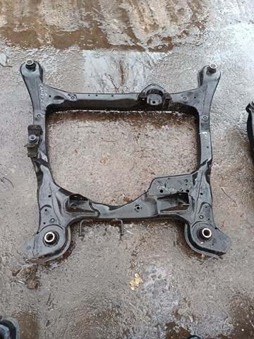Балка передньої підвіски, підрамник 5110033050 TOYOTA