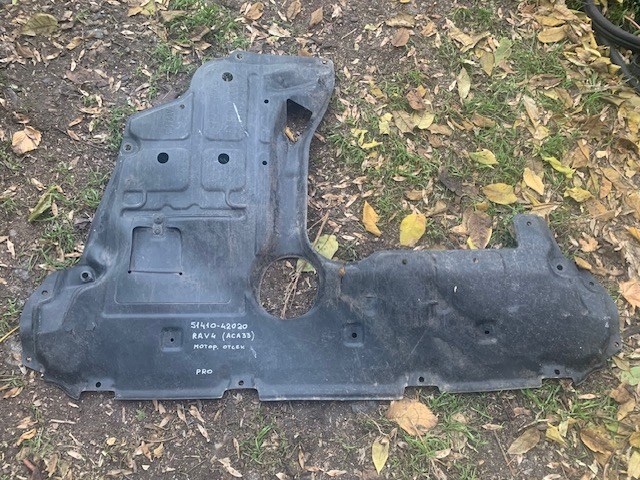 Щит запобіжний Toyota RAV4 3